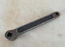Load image into Gallery viewer, Vintage B.O.C SA 9/32 Gas Bottle Cylinder Spindle Key , 11cm long
