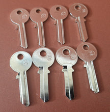 Load image into Gallery viewer, 8 x JMA TRI-5D Cylinder Key Blank for Tri-circle Silver Finish
