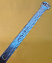 Load image into Gallery viewer, DROP FORGED SE04 STEEL COMBINATION SPANNER 17MM A/F EXCELLENT CONDITION
