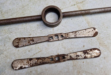 Load image into Gallery viewer, 3 x Vintage die stock holder / tap wrench Machinist Tool
