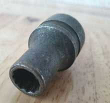 Load image into Gallery viewer, Williams Made In USA ST-1212, 3/8 Socket, Vintage Mechanical Garage Tool
