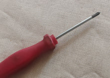 Load image into Gallery viewer, Vintage Phillips Screwdriver 14cm Red Handle Short Stubby Driver DIY Tool
