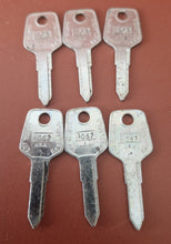 Load image into Gallery viewer, 6 x EAST LAKE HD67 BLANK KEYS, UNCUT, FOR AUTOMOTIVE CARS
