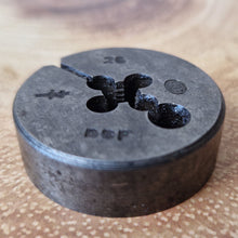Load image into Gallery viewer, B.S.F 1/4" x 26 die Engineering Tool Made In England
