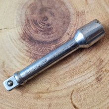 Load image into Gallery viewer, vintage heyco 5" bar 50-04  chrome vanadium Made In West Germany
