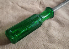 Load image into Gallery viewer, Title: Draper Phillips Screwdriver No.3 – Green Handle – Heavy Duty – 27cm
