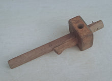 Load image into Gallery viewer, Vintage Wooden Marking Gauge Antique Woodworking Tool 24cm – Missing Thumb Screw
