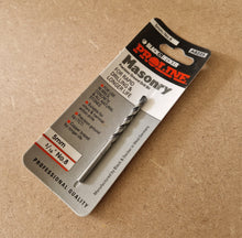 Load image into Gallery viewer, Black &amp; Decker Proline Masonry Drill Bit A8226 , 5mm / No.8 New In Pack
