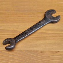Load image into Gallery viewer, Vintage 1107 W  Spanner The Billings And Spencer Co. Hartford Conn. U.S.A.
