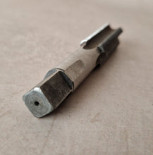 Load image into Gallery viewer, 5/8" BSF HS 3 Tap made by Harris England Quality Tools
