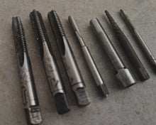 Load image into Gallery viewer, Job Lot of 7 Vintage Engineering Taps, Reamers &amp; Cutter - Metalworking Tool Set

