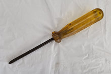 Load image into Gallery viewer, Draper No 947/2 vintage screwdriver philips made in West Germany Clear Yellow
