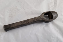 Load image into Gallery viewer, Vintage Priory 3/8 Hole Punch Leather Gasket, Leatherwork Tool , 9cm long
