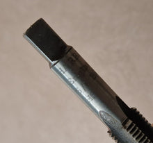 Load image into Gallery viewer, 5/8" BSF HS 3 Tap made by Harris England Quality Tools
