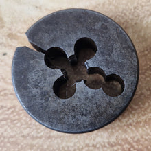 Load image into Gallery viewer, Warrior M/M x 1 die Engineering Tool Made In England
