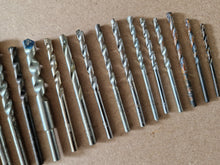 Load image into Gallery viewer, Job Lot Of 18 Drill Bits Various Sizes
