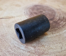 Load image into Gallery viewer, Snap-On 5/8 PDH-200 USA 12 point socket. Pat no. 3273430
