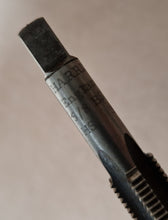 Load image into Gallery viewer, 5/8" BSF HS 3 Tap made by Harris England Quality Tools

