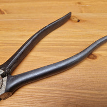 Load image into Gallery viewer, Vintage Elliott Lucas Combination Pliers Cannock Made In  England
