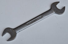 Load image into Gallery viewer, BRITOOL 9/16BS 1/2W x 5/8BS 9/16W OPEN END SPANNER 2J92101
