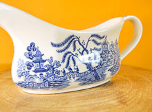 Load image into Gallery viewer, Royal Staffordshire Willow Pattern Sauce / Gravy Boat by J&amp;G Meakin England
